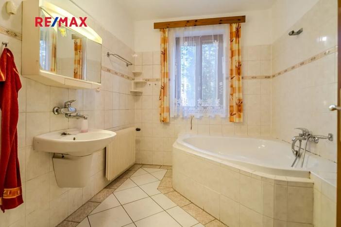 Prodej rodinného domu, Lužná, Školská, 151 m2