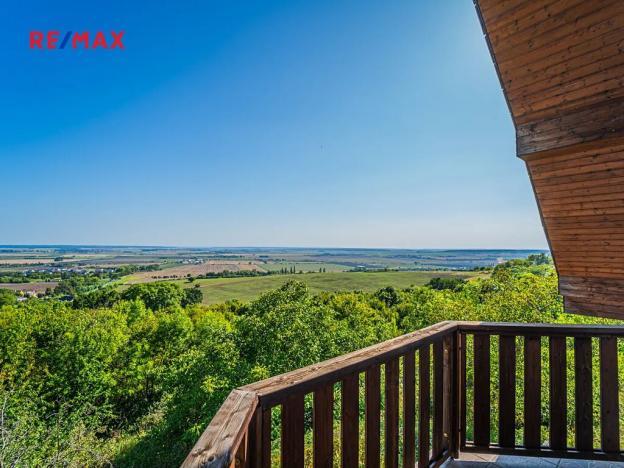 Prodej rodinného domu, Vinařice, 382 m2