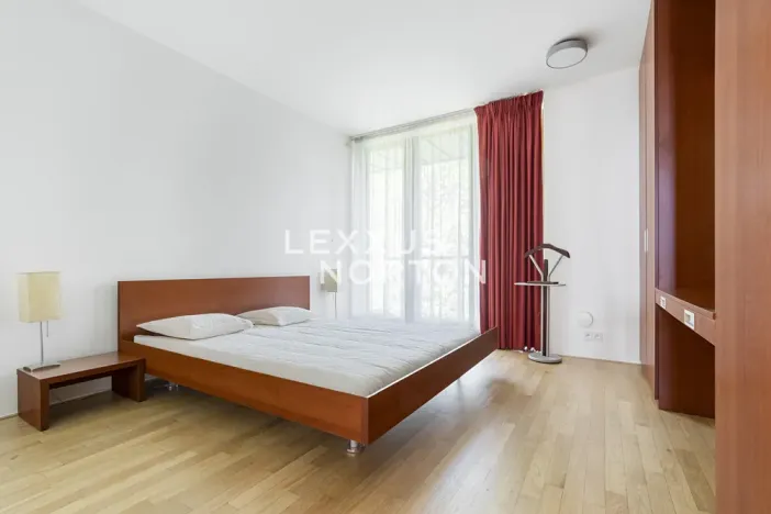 Pronájem bytu 2+kk, Praha - Břevnov, Šermířská, 61 m2