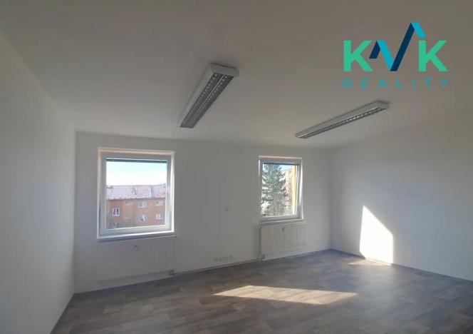 Pronájem kanceláře, Ostrov, Hlavní třída, 24 m2