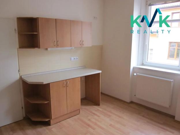 Pronájem bytu 3+1, Karlovy Vary, Slepá, 73 m2