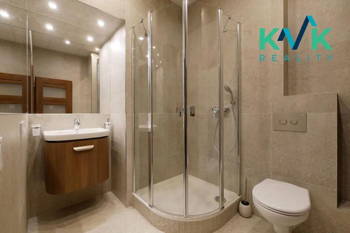 Prodej apartmánu, Karlovy Vary, K. Čapka, 593 m2