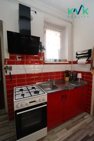 Prodej bytu 2+1, Karlovy Vary, Borová, 38 m2
