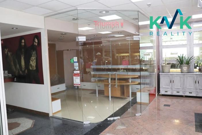 Pronájem obchodního prostoru, Karlovy Vary, T. G. Masaryka, 15 m2