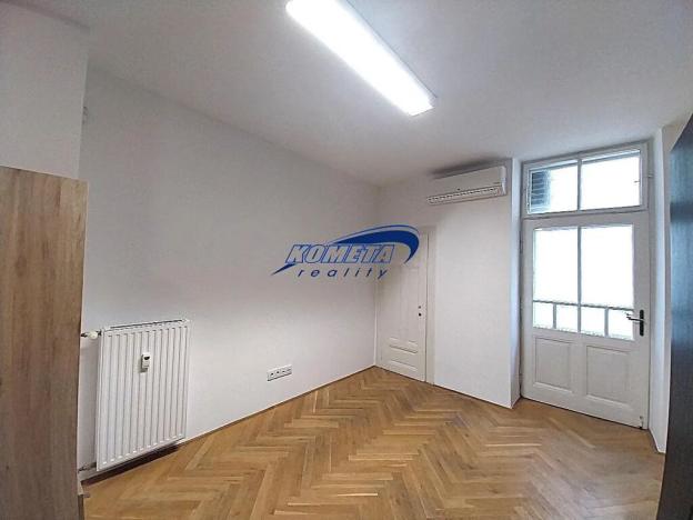 Pronájem komerční nemovitosti, Brno, Jakubské náměstí, 20 m2