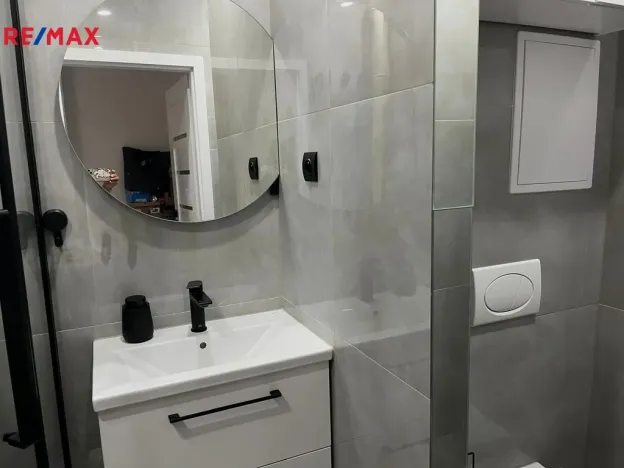 Prodej bytu 2+1, Karlovy Vary, I. P. Pavlova, 54 m2