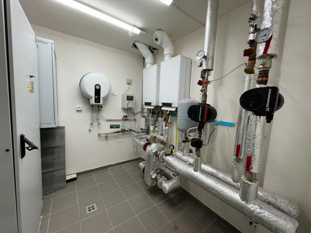 Pronájem obchodního prostoru, Cheb, Pražská, 390 m2