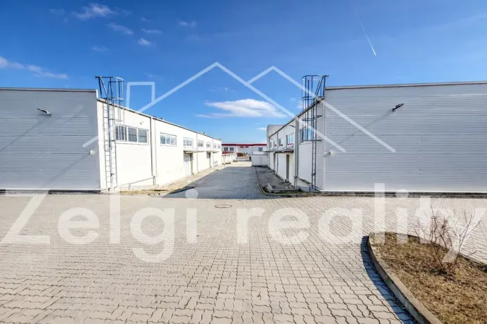 Pronájem skladu, Brno, 1400 m2