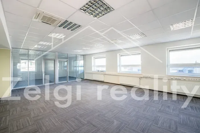 Pronájem kanceláře, Brno, 600 m2