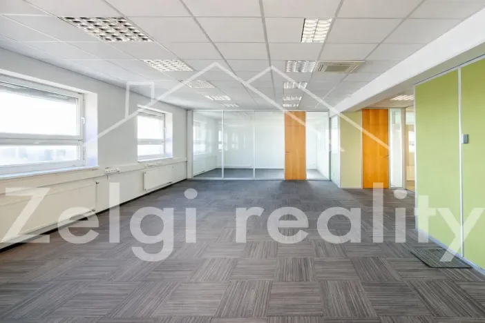 Pronájem kanceláře, Brno, 600 m2