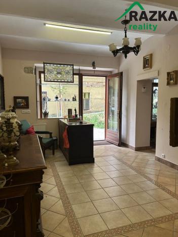 Prodej obchodního prostoru, Mariánské Lázně, 20 m2