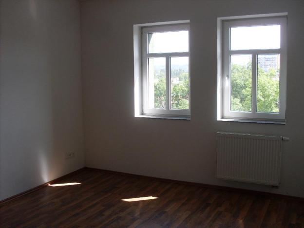 Pronájem bytu 1+kk, Praha - Vysočany, Freyova, 25 m2