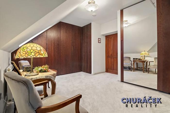 Prodej rodinného domu, Ohrobec, Oblouková, 446 m2