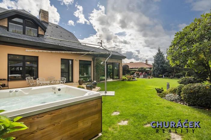 Prodej rodinného domu, Ohrobec, Oblouková, 446 m2