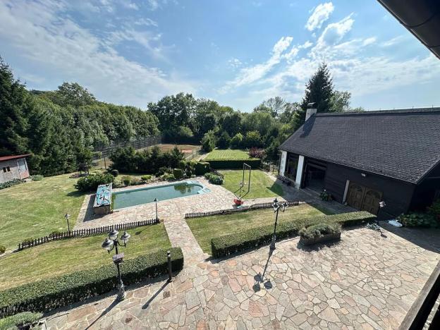 Prodej komerční nemovitosti, Povrly, Lysá, 635 m2