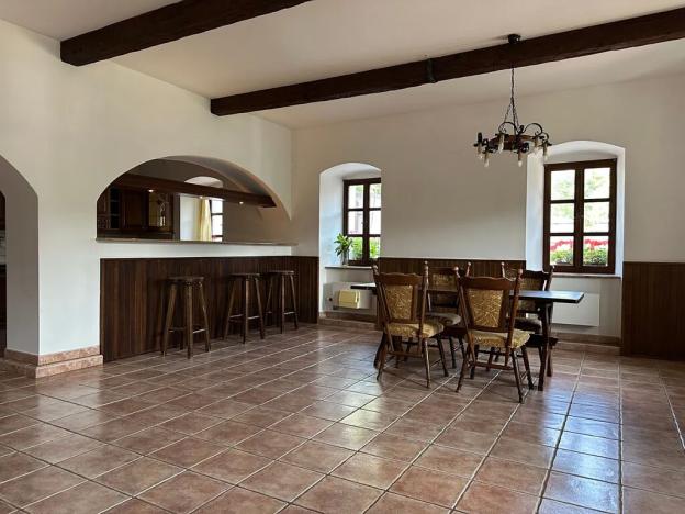 Prodej komerční nemovitosti, Povrly, Lysá, 635 m2