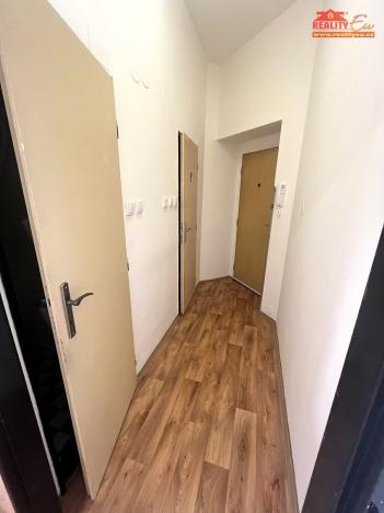 Pronájem bytu 1+1, Náchod, Borská, 30 m2