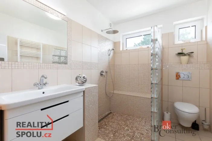 Prodej ubytování, Bruntál, I. Olbrachta, 211 m2