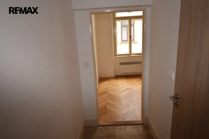 Pronájem bytu 1+1, Písek - Vnitřní Město, Chelčického, 31 m2