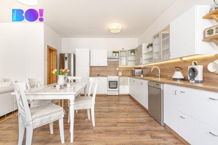 Prodej bytu 3+kk, Kostelec nad Černými lesy, náměstí Smiřických, 85 m2