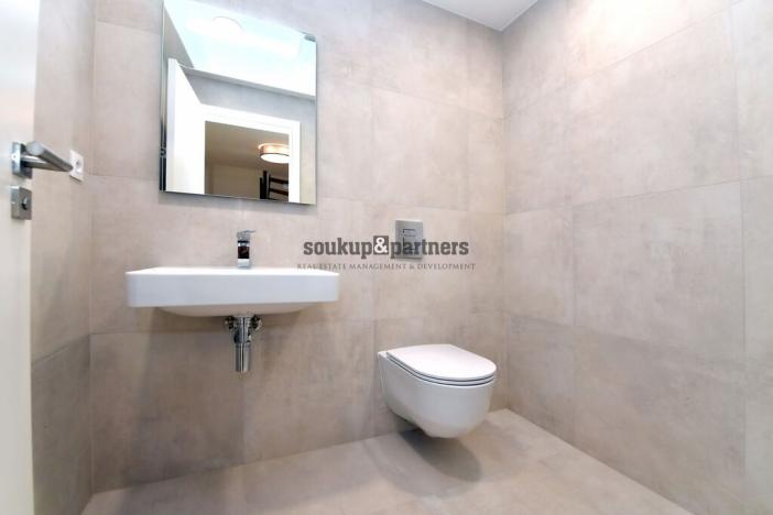 Pronájem rodinného domu, Praha - Háje, V Hájích, 220 m2