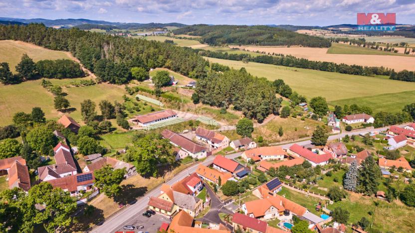 Prodej rodinného domu, Újezdec, 452 m2