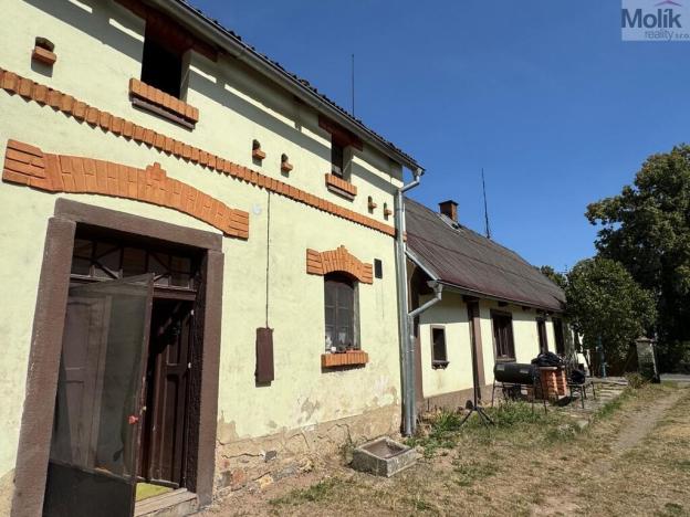 Prodej rodinného domu, Velečín, 300 m2