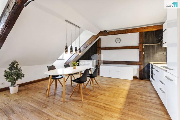 Prodej bytu 3+kk, Chrastava, náměstí 1. máje, 156 m2