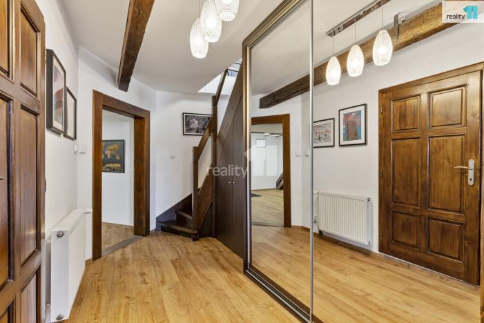 Prodej bytu 3+kk, Chrastava, náměstí 1. máje, 156 m2