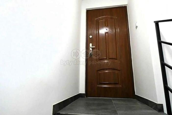 Prodej vícegeneračního domu, Týnec nad Labem, Masarykovo náměstí, 159 m2