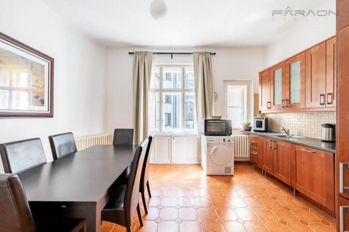 Pronájem bytu 4+1, Praha - Nové Město, Biskupská, 132 m2