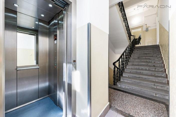 Pronájem bytu 4+1, Praha - Nové Město, Biskupská, 132 m2