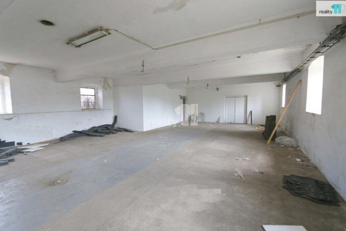 Pronájem výrobních prostor, Nové Dvory, Masarykovo nám., 300 m2