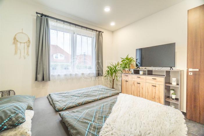 Prodej rodinného domu, Rožmitál pod Třemšínem - Zalány, 180 m2