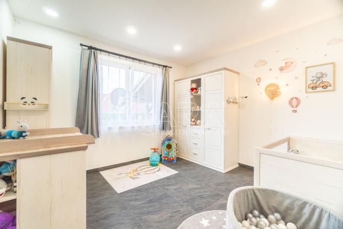 Prodej rodinného domu, Rožmitál pod Třemšínem - Zalány, 180 m2