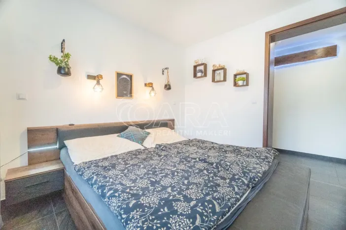 Prodej rodinného domu, Rožmitál pod Třemšínem - Zalány, 180 m2