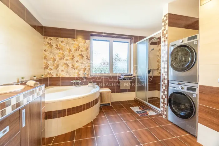 Prodej rodinného domu, Rožmitál pod Třemšínem - Zalány, 180 m2