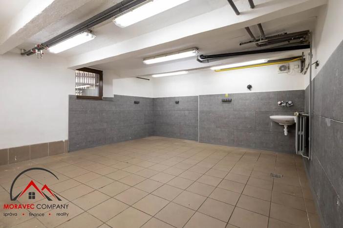 Pronájem obchodního prostoru, Ostrava, 160 m2