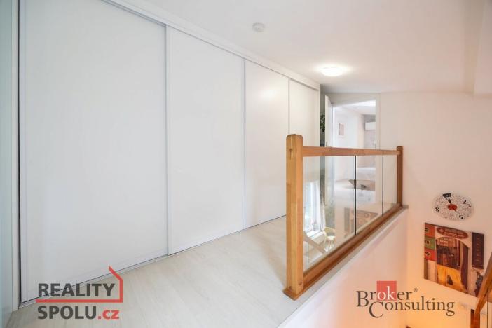 Prodej bytu 4+kk, Praha - Hrdlořezy, Českobrodská, 93 m2