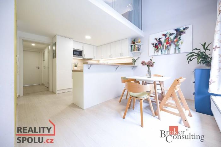 Prodej bytu 4+kk, Praha - Hrdlořezy, Českobrodská, 93 m2