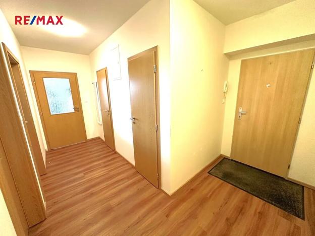 Pronájem bytu 3+kk, Klecany, V Honech, 58 m2