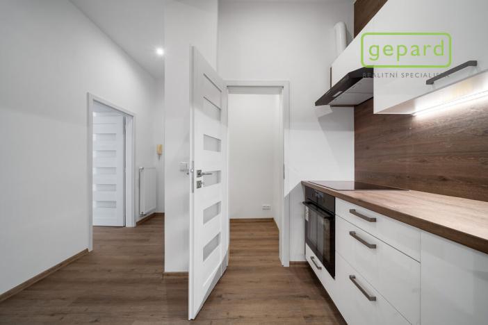 Prodej bytu 2+1, Hradec Králové, Buzulucká, 75 m2