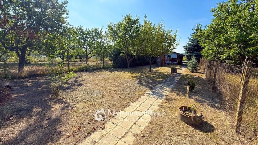 Prodej zahrady, Dobšice, 1399 m2