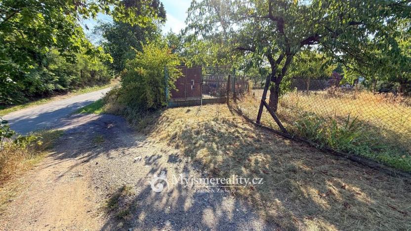 Prodej zahrady, Dobšice, 1399 m2