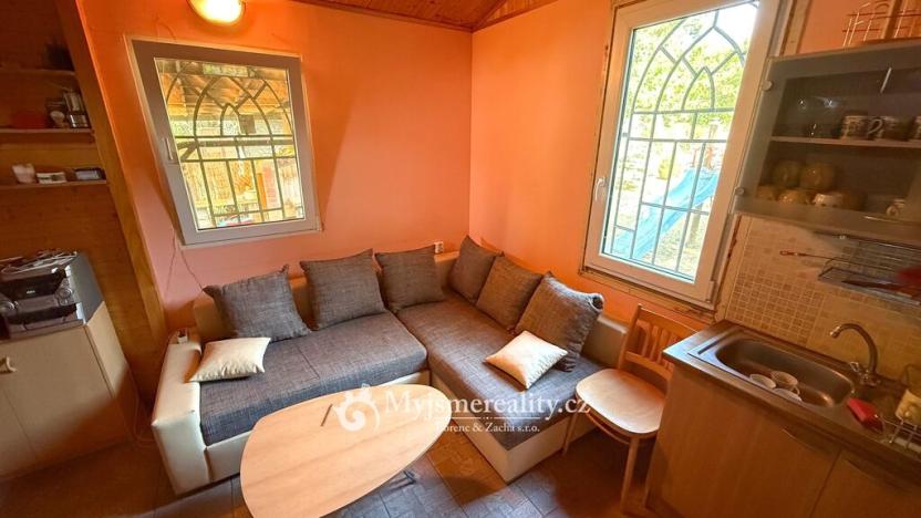 Prodej zahrady, Dobšice, 1399 m2