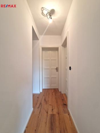 Pronájem bytu 3+1, Praha - Braník, Branická, 192 m2