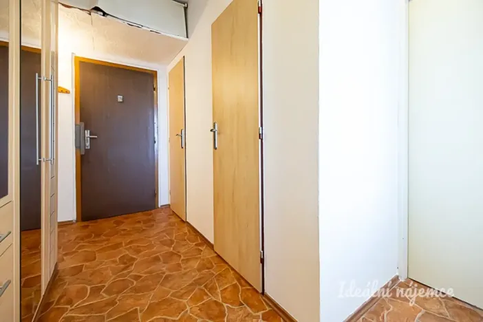 Pronájem bytu 2+kk, Praha - Černý Most, Doležalova, 45 m2