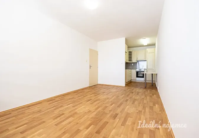 Pronájem bytu 2+kk, Praha - Černý Most, Doležalova, 45 m2