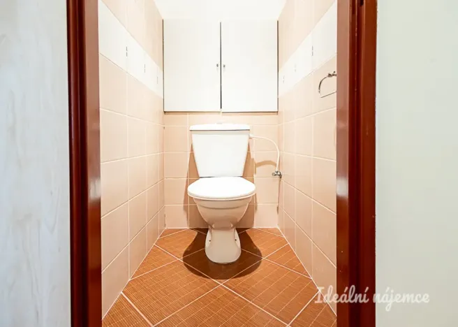 Pronájem bytu 2+kk, Praha - Černý Most, Doležalova, 45 m2