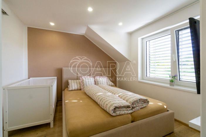 Prodej bytu 3+kk, Rostoklaty - Nová Ves II, 94 m2